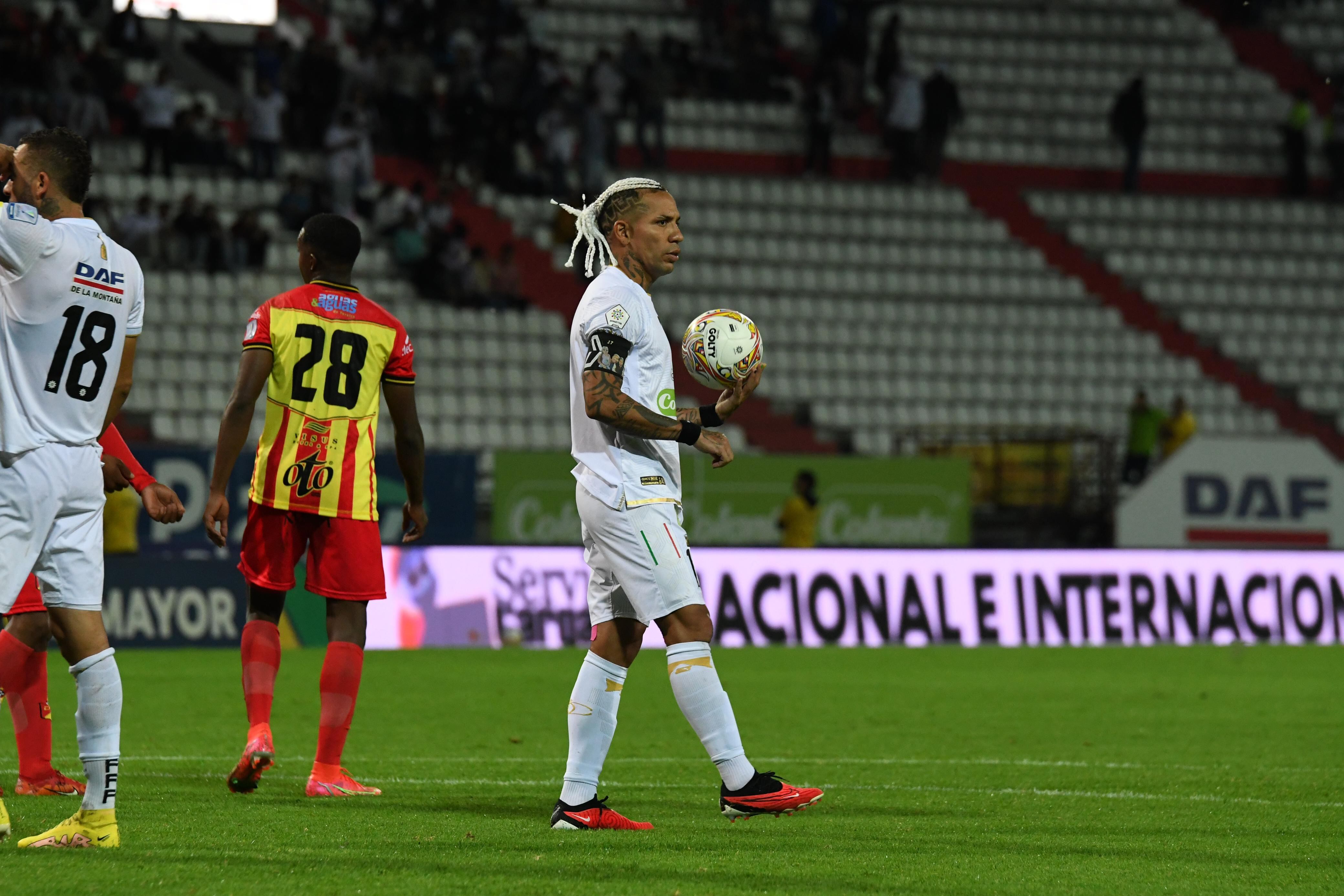 Dayro Moreno está a dos goles de alcanzar a Sergio Galván Rey