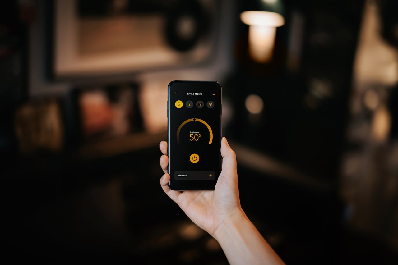 Variaciones en la red impiden que el bombillo responda con normalidad.