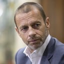 ARCHIVO - Foto del 23 de agosto del 2020, el presidente de la UEFA Aleksander Ceferin n entrevista con The Associated Press. El martes 22 de febrero del 2022, una persona que tiene conocimiento de la situación asegura que la UEFA evalúa la posibilidad de cambiar la sede de la final de la Liga de Campeones fuera de Rusia debido a la situación con Ucrania. (AP Photo/Manu Fernandez)