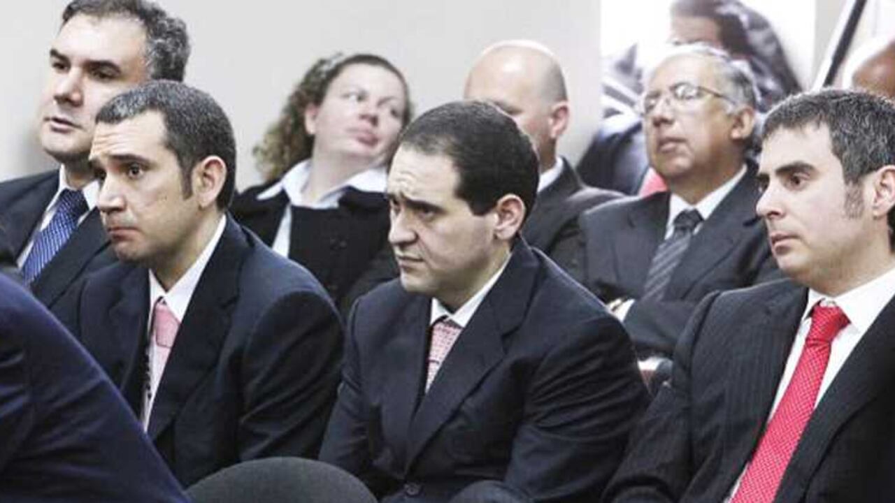 Cabezas del Grupo Nule.