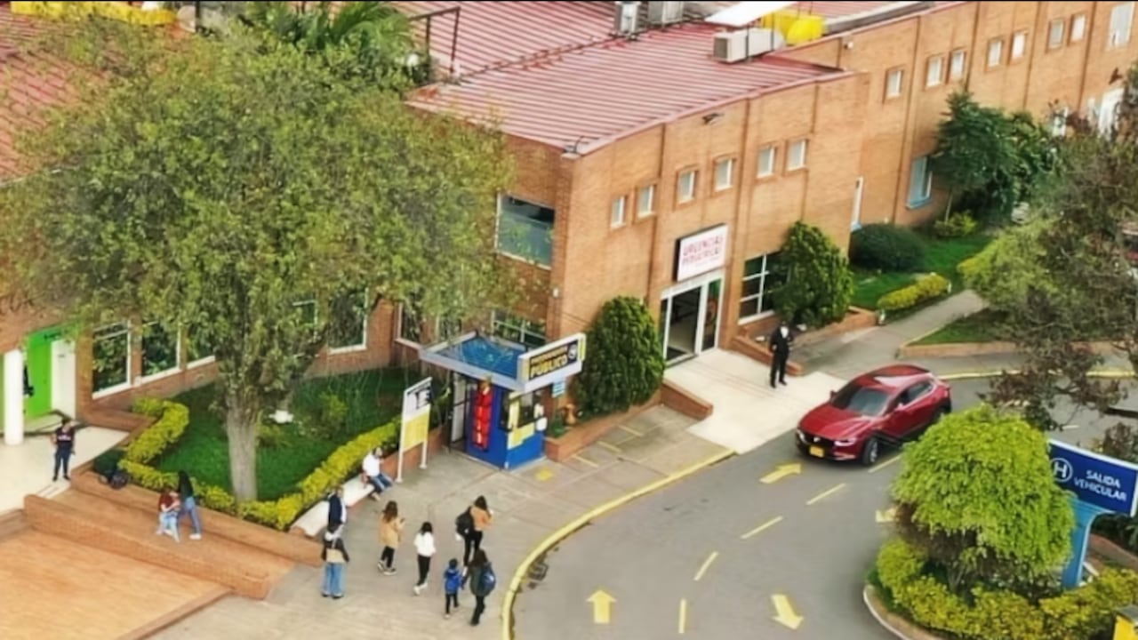 Médicos de la Clínica Corpas denuncian demoras en los pagos.