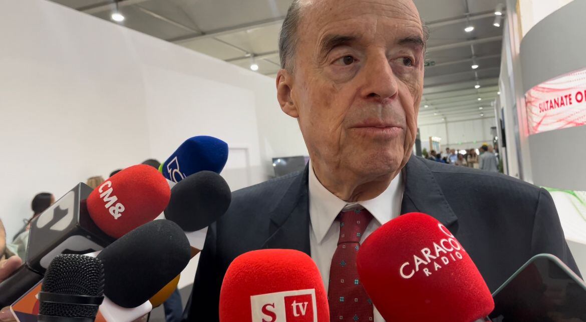 Canciller de Colombia, Álvaro Leyva.