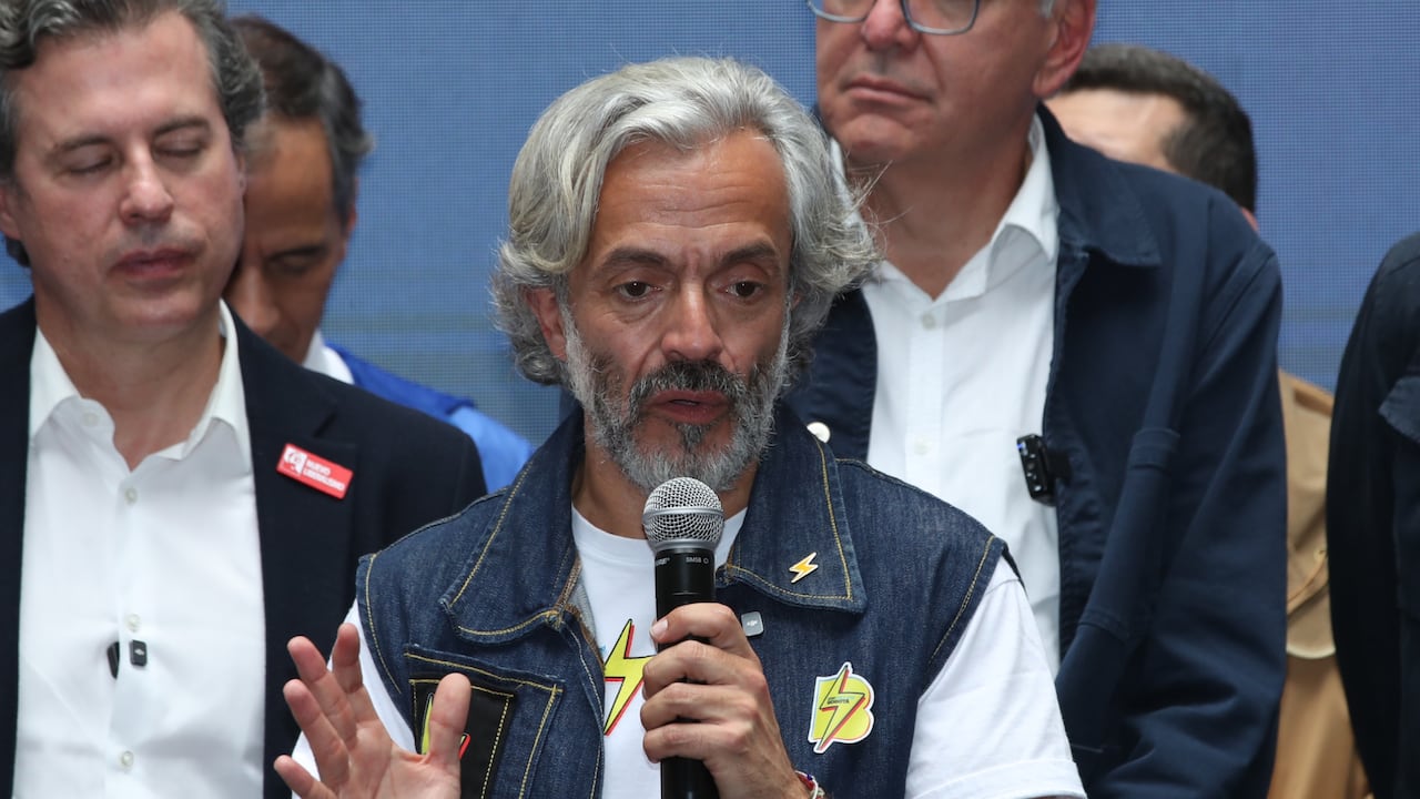 Paloma Valencia con su fórmula vicepresidencial, Juan Daniel Oviedo.