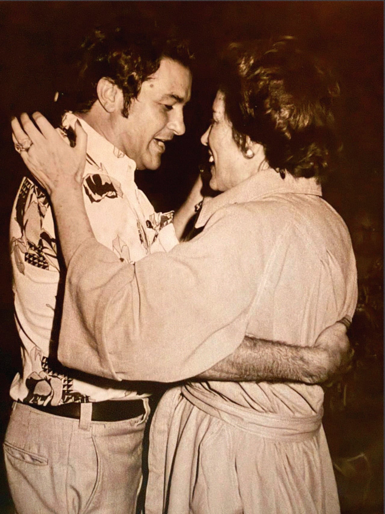 Con Cecilia Caballero de López.