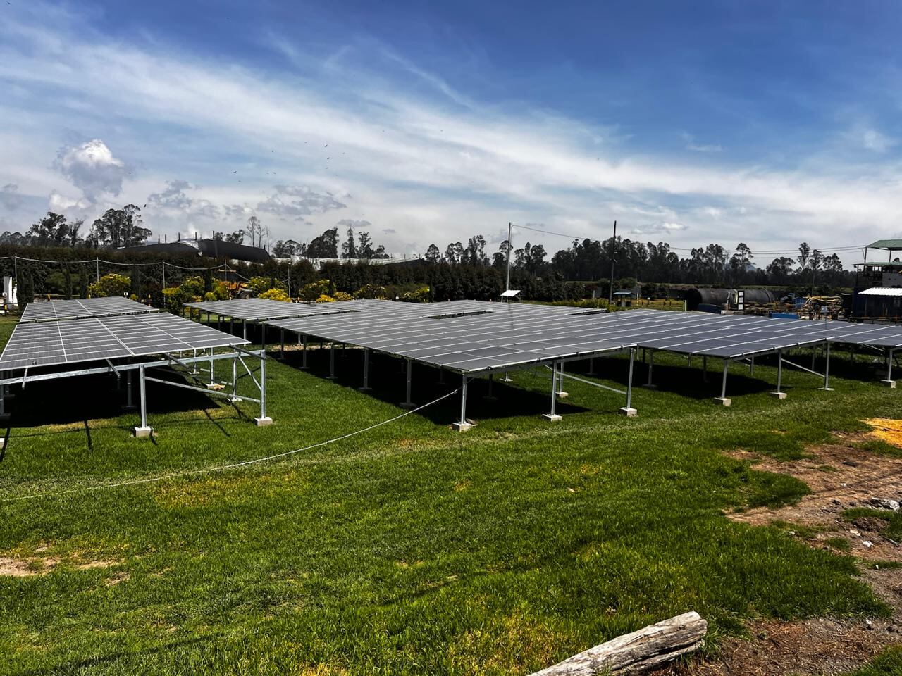 El abastecimiento de energía de la planta es solar.