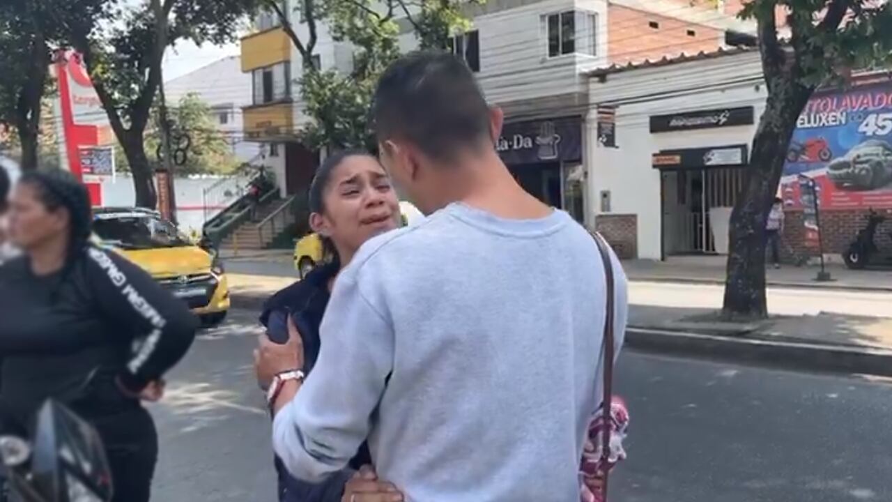 "No se cayó por las escaleras, él la sacó muerta de la habitación", madre de niña brutalmente golpeada por su padrastro en Bucaramanga