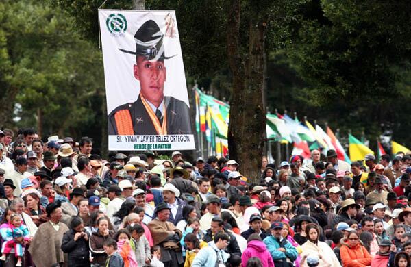 Durante el recibimiento de la Ruta Libertadora, se le rindió un homenaje al subintendente de la Policía Nacional, Jimmy Téllez Ortegón, el carabinero que murió luego de un presunto ataque del ELN en Casanare, a los cuatro días de haberse iniciado la jornada. 