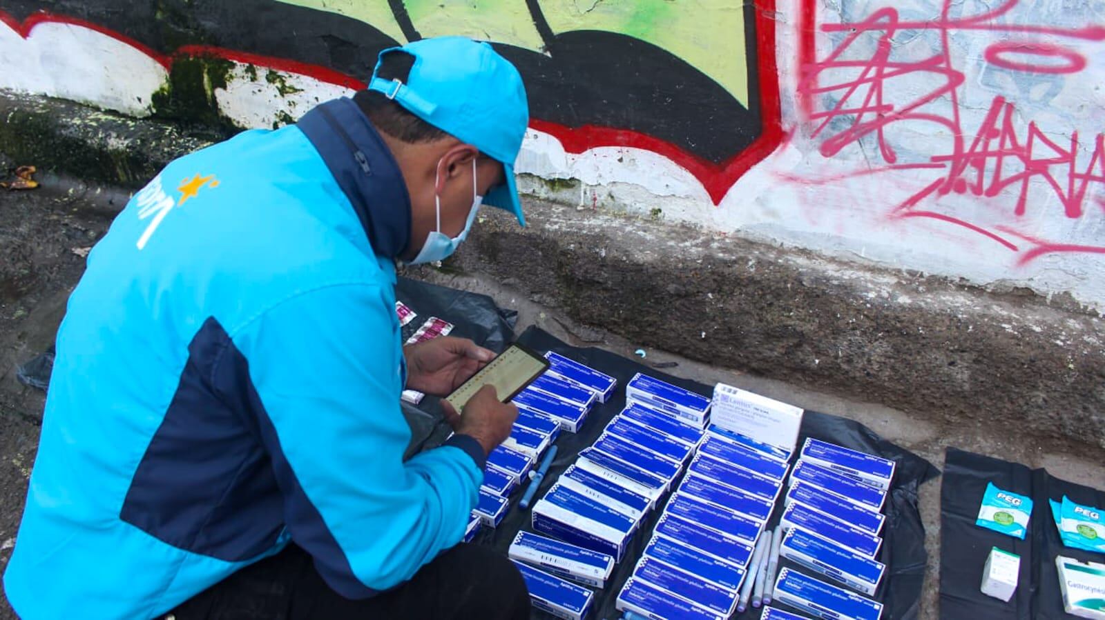 Las autoridades hallaron varias cajas de insulina y otros medicamentos que estaban listos para ser comercializados