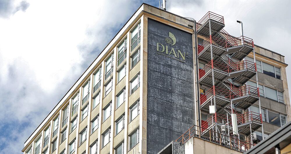   Desde el piso 13 de la Dian, muy cerca de la Casa de Nariño, operaba esta “sala de anticipación”. El presidente Gustavo Petro ha afirmado que existe desde el gobierno del presidente Juan Manuel Santos. 