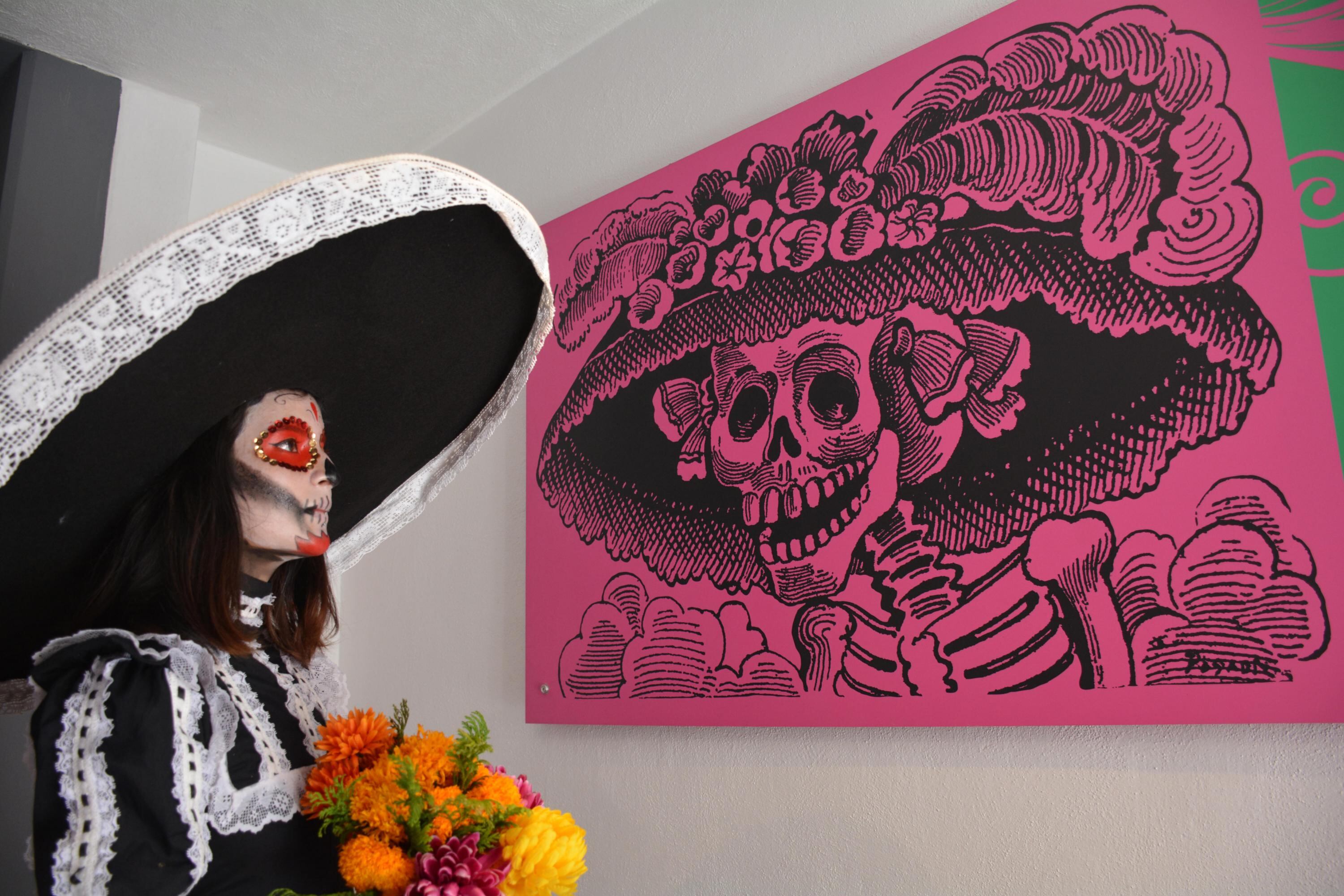 La Catrina es un icono de la cultura mexicana que esta asociada al Día de Muertos