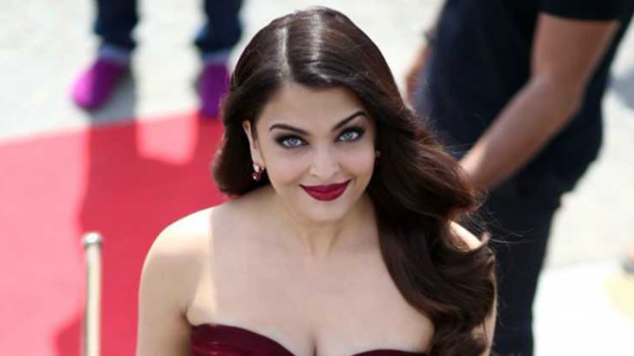 ‘Bollywood’, como es conocida la industria del cine de la India, logró superar a Estados Unidos en cuanto al número de entradas a cine vendidas - 2.641 millones frente a 1.358 millones – en ese período.