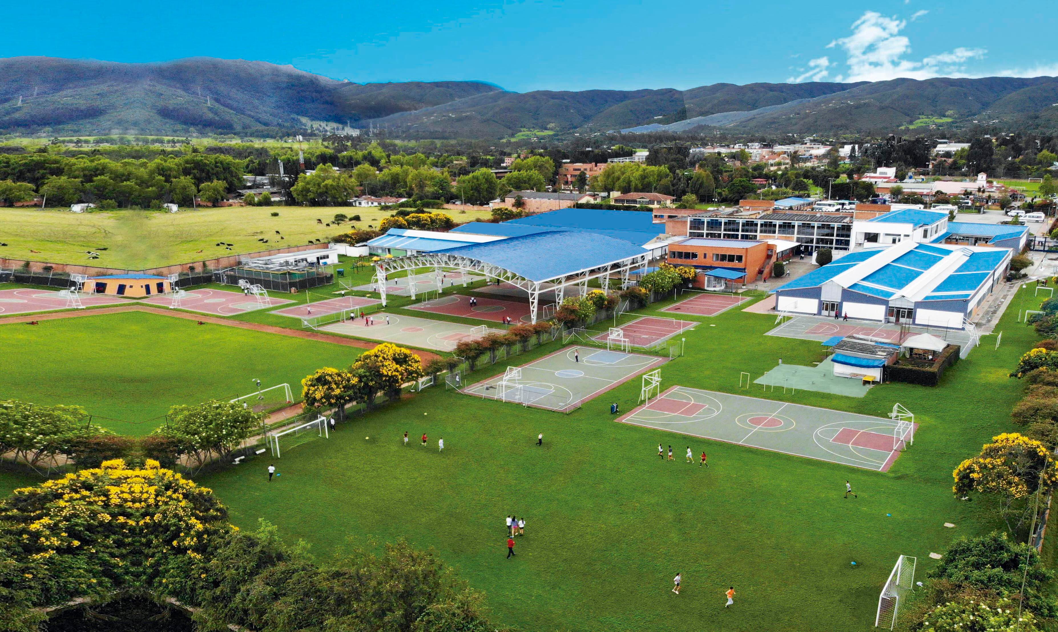 Great Place to Study arrojó los mejores resultados al evaluar la experiencia de aprendizaje, el factor felicidad, la vida en el campus, la infraestructura y las actividades extracurriculares.