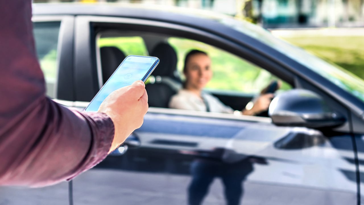 La propuesta podría dejar por fuera de la legalidad a múltiples servicios digitales.