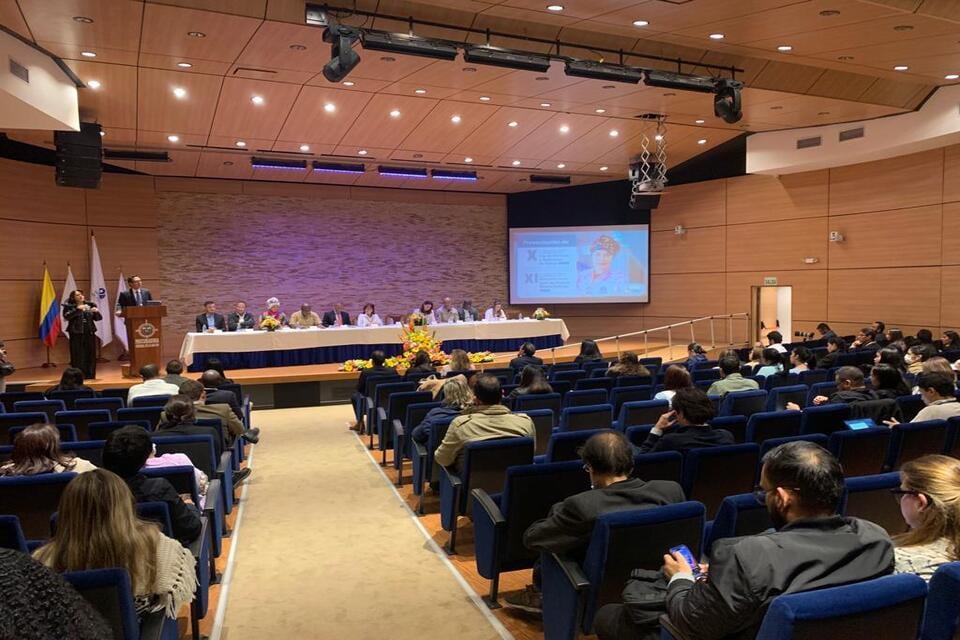 Comisión de Seguimiento y Monitoreo de la Ley de Víctimas presentando su el décimo informe de seguimiento y monitoreo