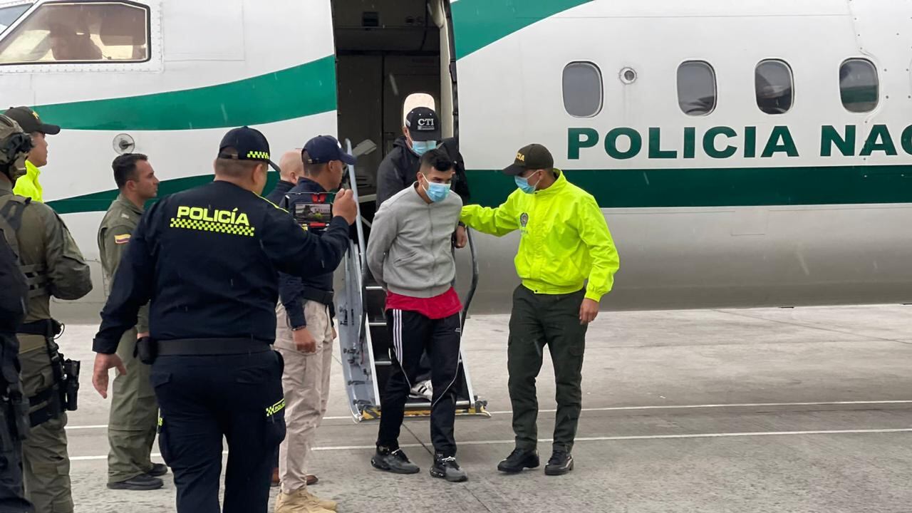 Lo último: así fue el traslado a Bogotá, de los confesos asesinos del fiscal Marcelo Pecci