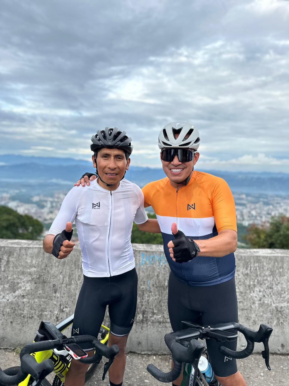 Nairo Quintana junto al gobernador Mauricio Aguilar