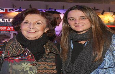 Isabel de Mora y Lina Morales.