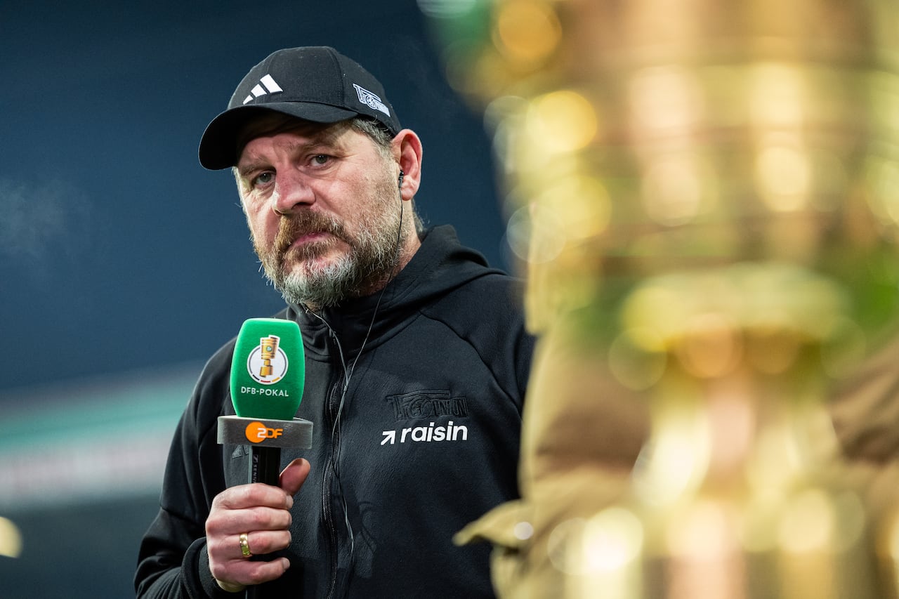 El técnico de Unión Berlín, Steffen Baumgart.