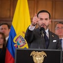 El presidente Abelardo De La Espriella durante una reunión extraordinaria en medio de la tragedia por el terremoto.