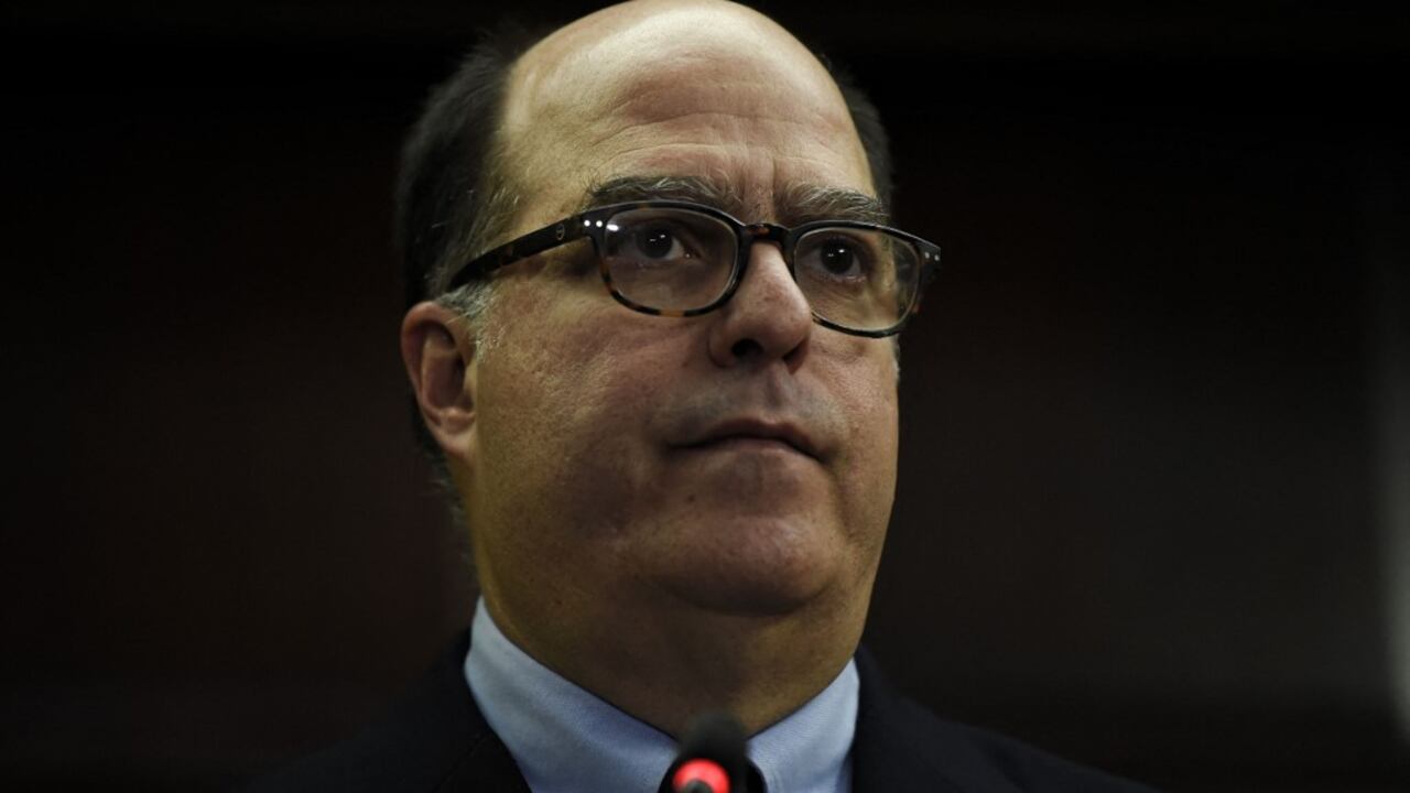 Julio Borges, opositor venezolano (Photo by Juan BARRETO / AFP)