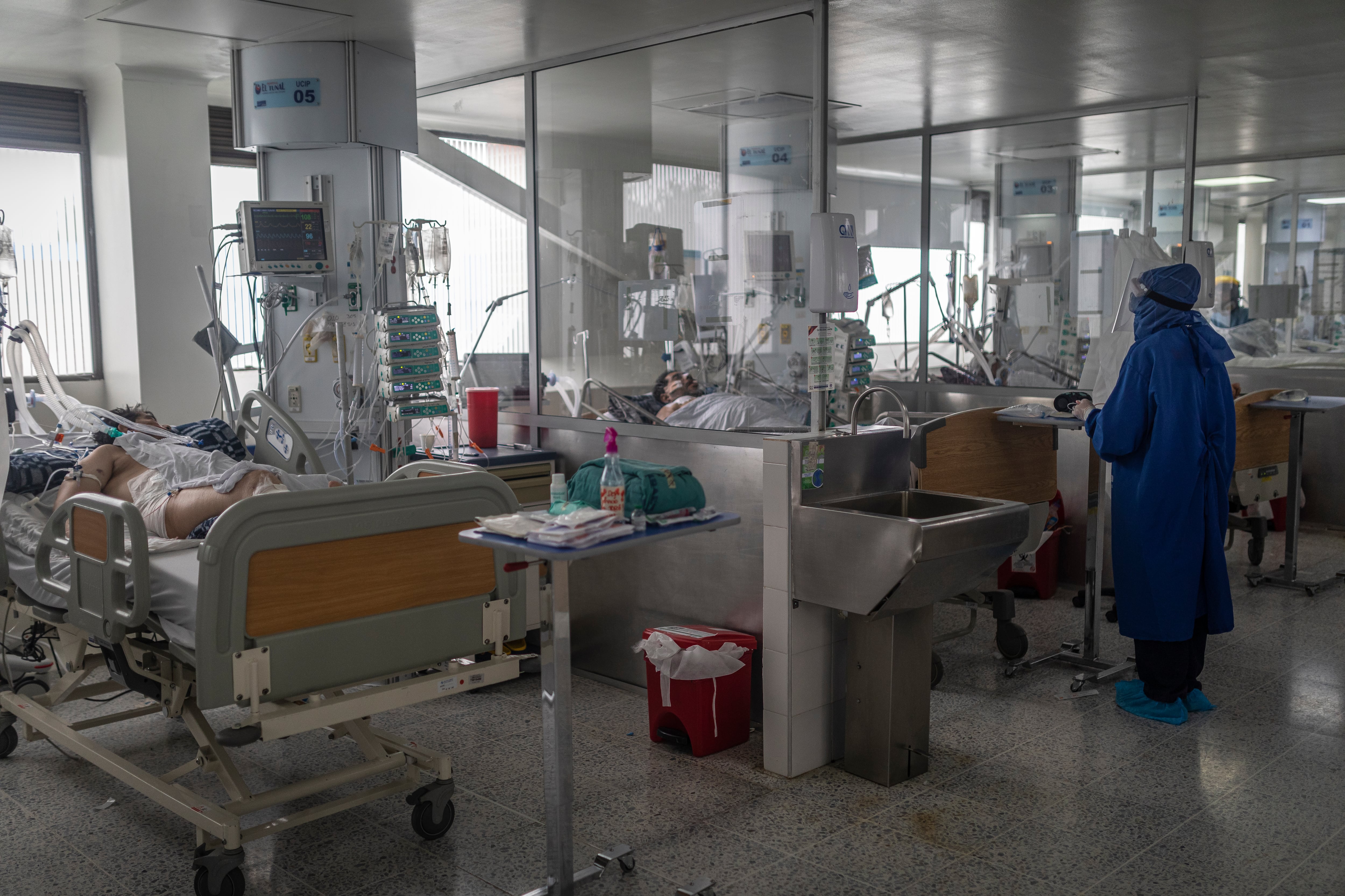 UCI HOSPITAL DEL TUNAL 
FOTO: ESTEBAN VEGA LA-ROTTA
REVISTA SEMANA