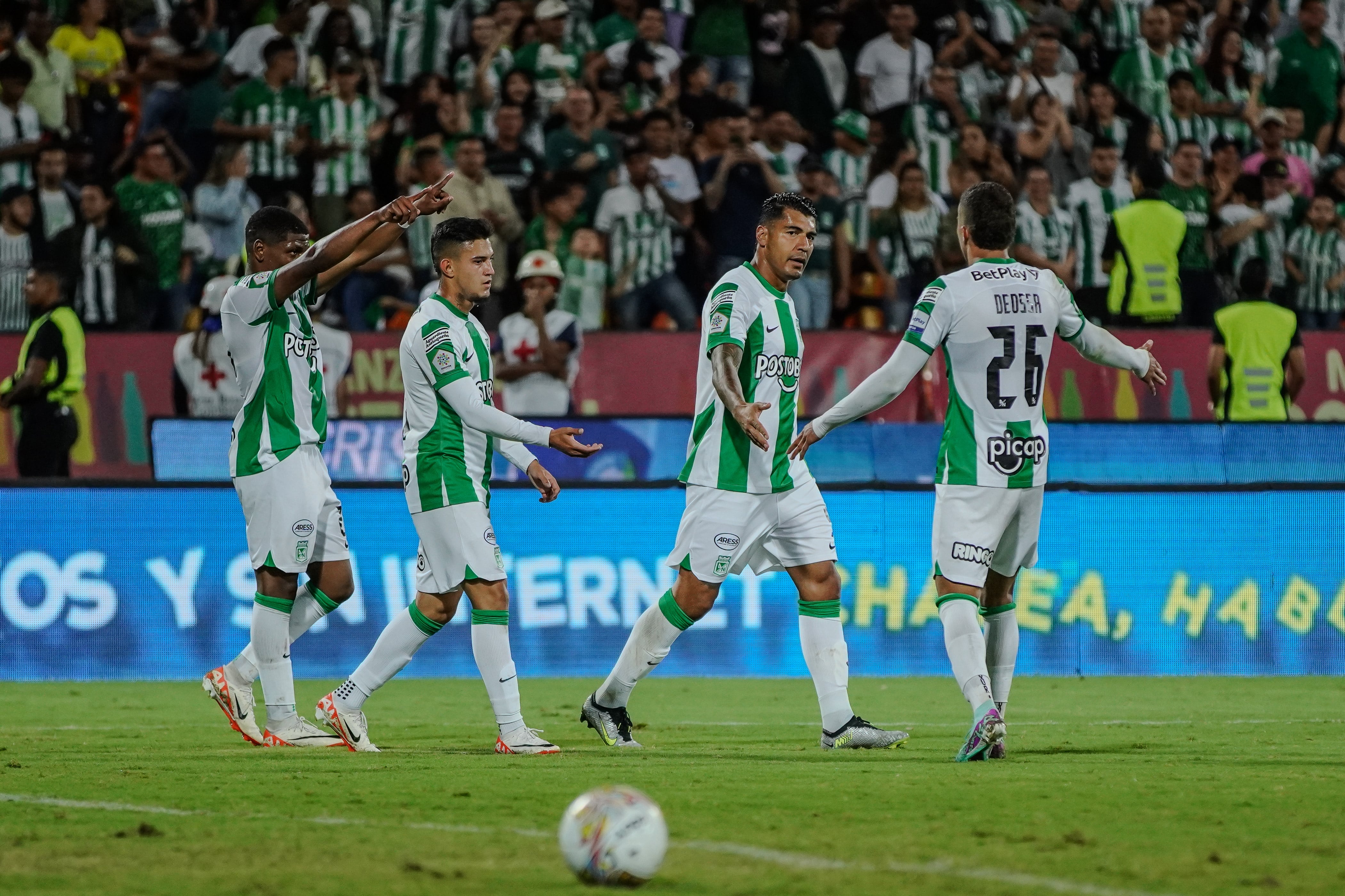 Nelson Deossa y Jader hacen parte de la lista de salidas.