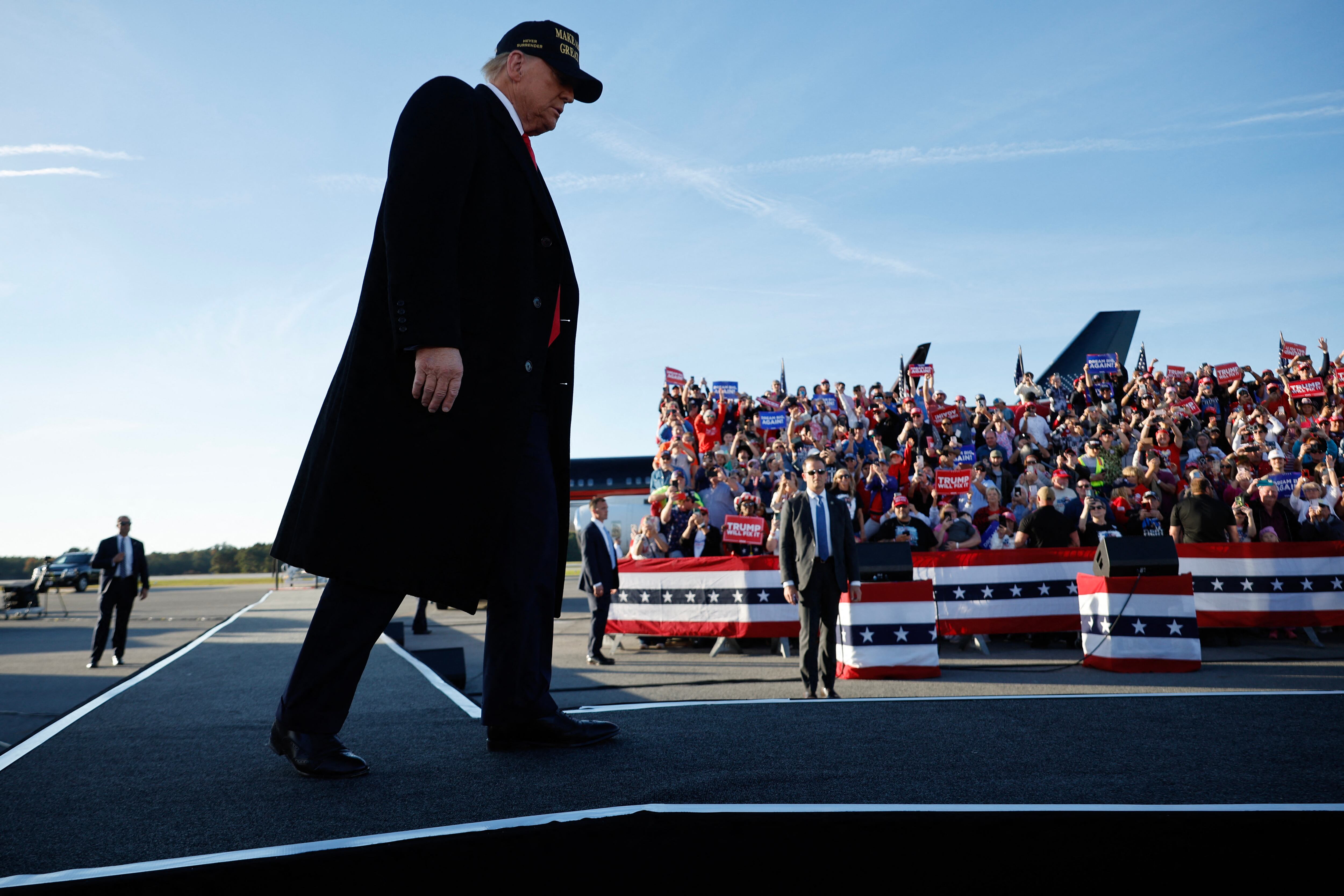 A solo dos días de las elecciones, Trump está haciendo campaña para la reelección el domingo en los estados en disputa de Pensilvania, Carolina del Norte y Georgia.