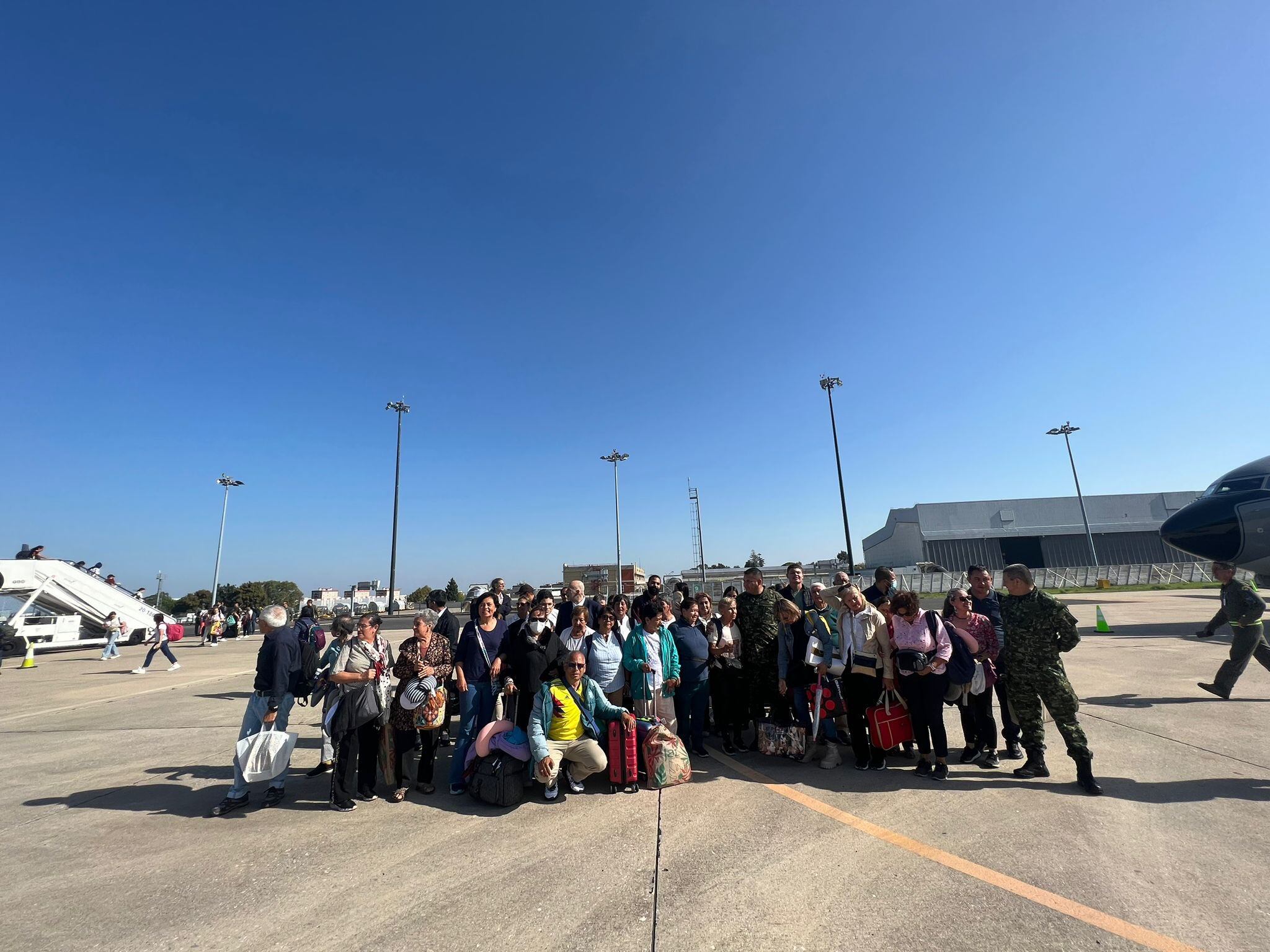 Colombianos provenientes de Israel hicieron escala en Portugal.