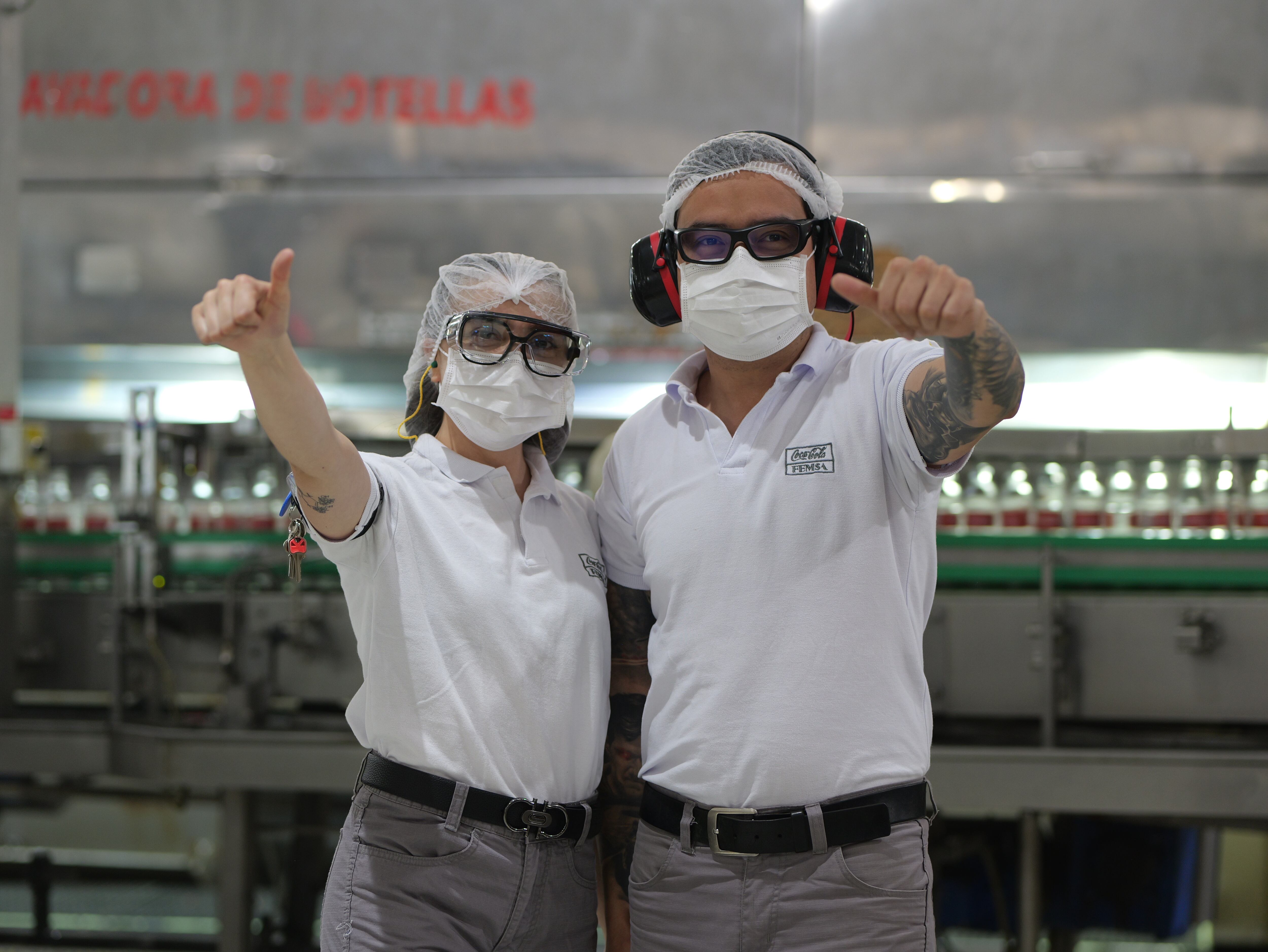 Coca-Cola genera el 1% del empleo en Colombia y destina 2 billones de pesos a la compra de insumos y productos locales.