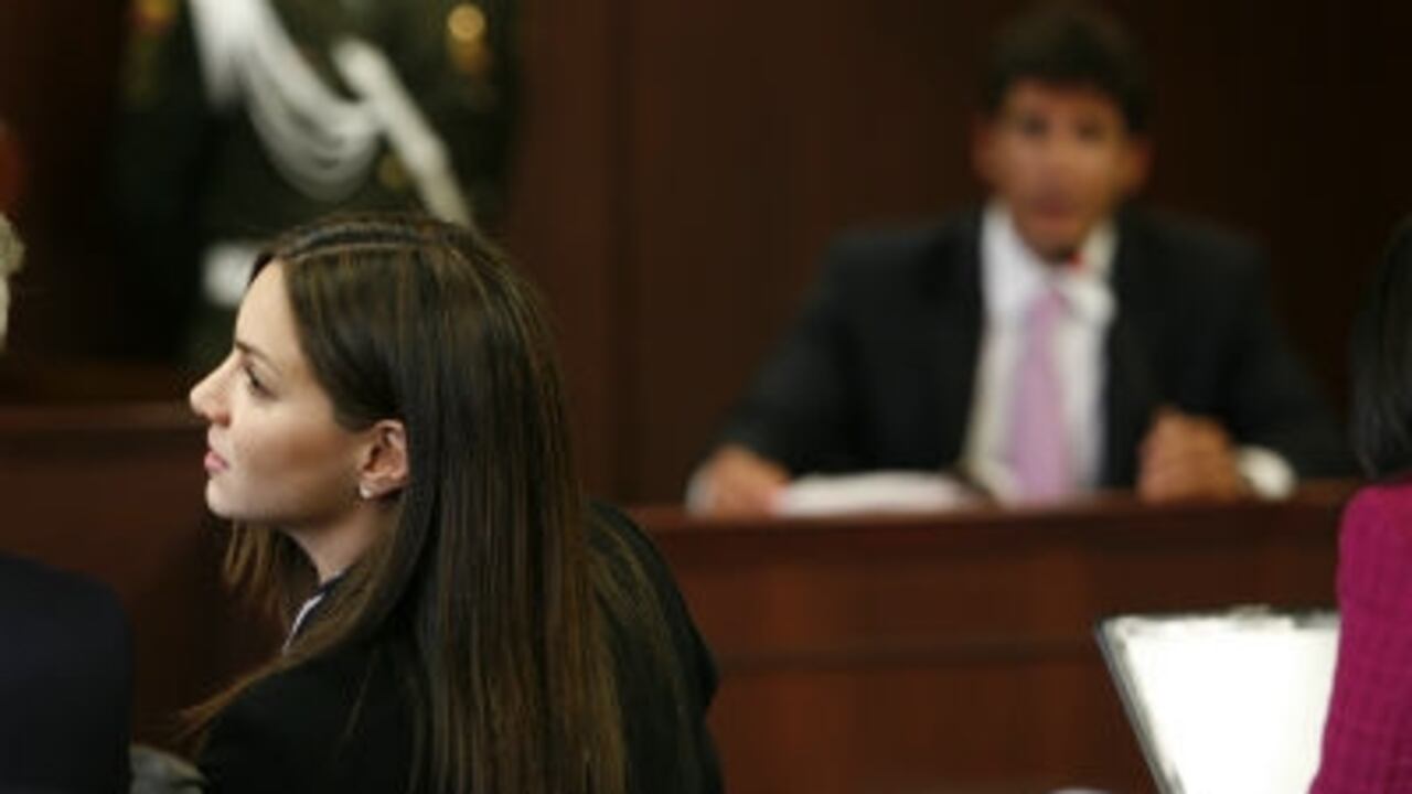 La exreina no respondió ninguna de las preguntas.