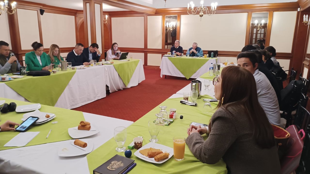 Reunión de bancada de la Alianza Verde.