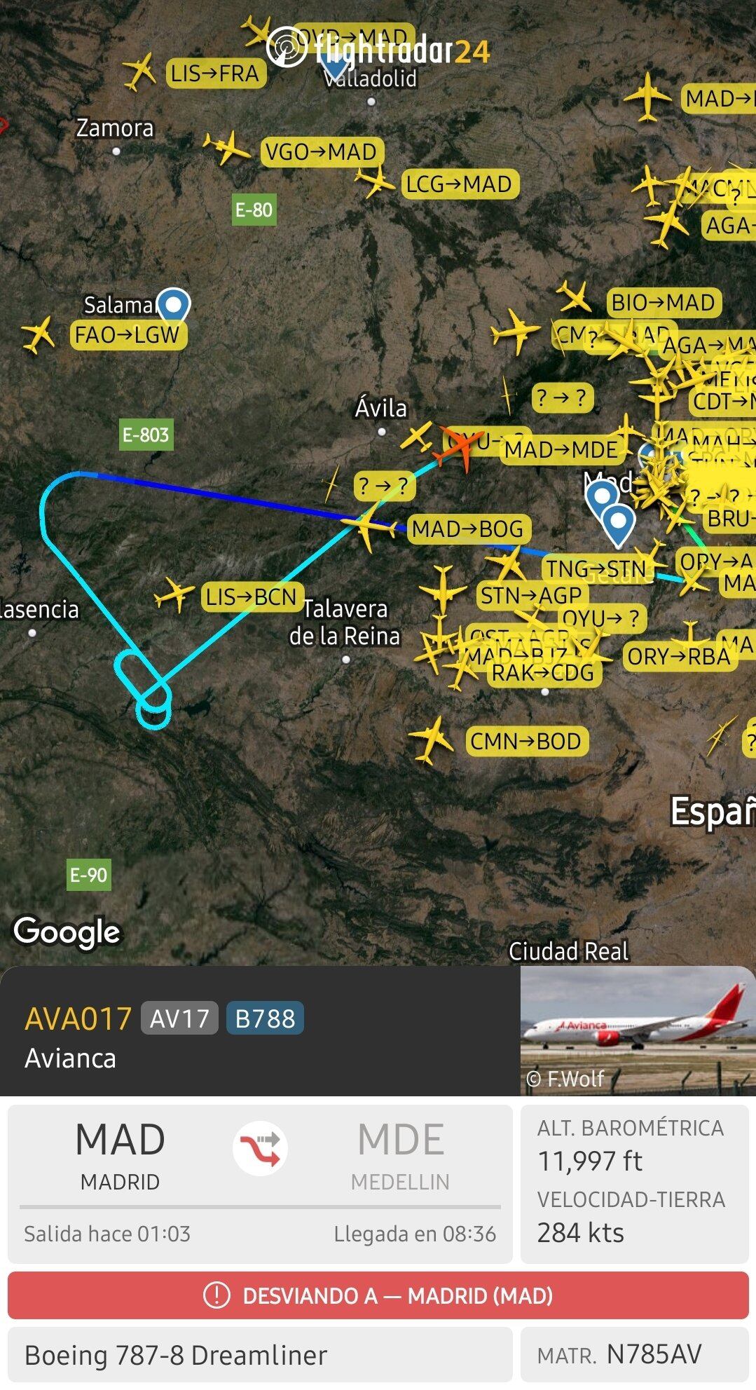 Ruta del avión de Avianca que iba a hacer la ruta Madrid-Medellín, pero que tuvo que devolverse por una avería en una de las ventanas de cabina.