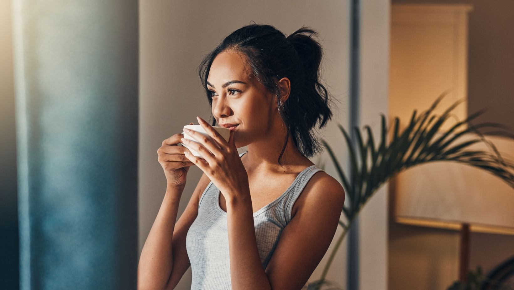 Esto le hace el consumo frecuente de café a la salud de una mujer