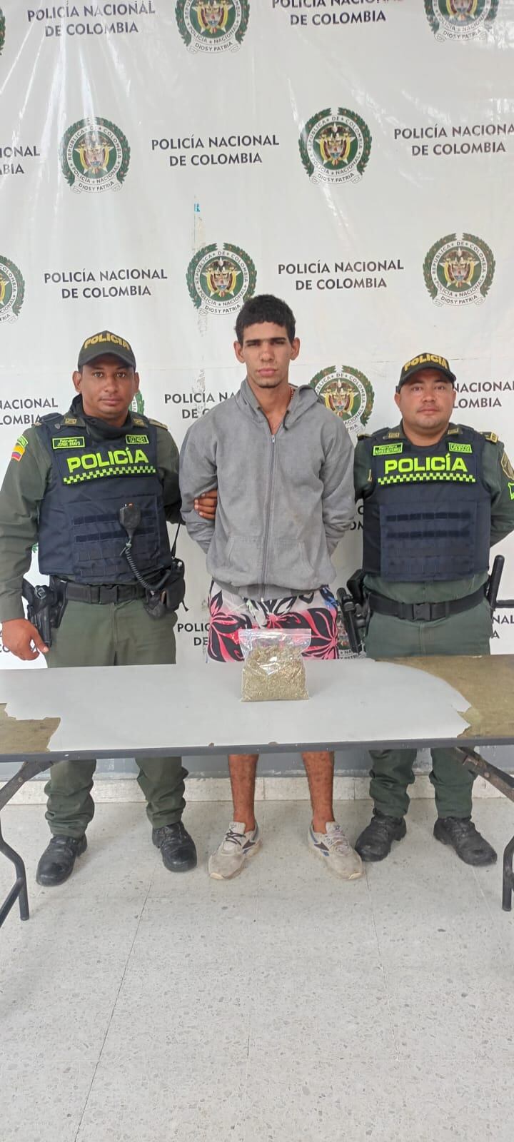 Este otro hombre también fue sorprendido con droga