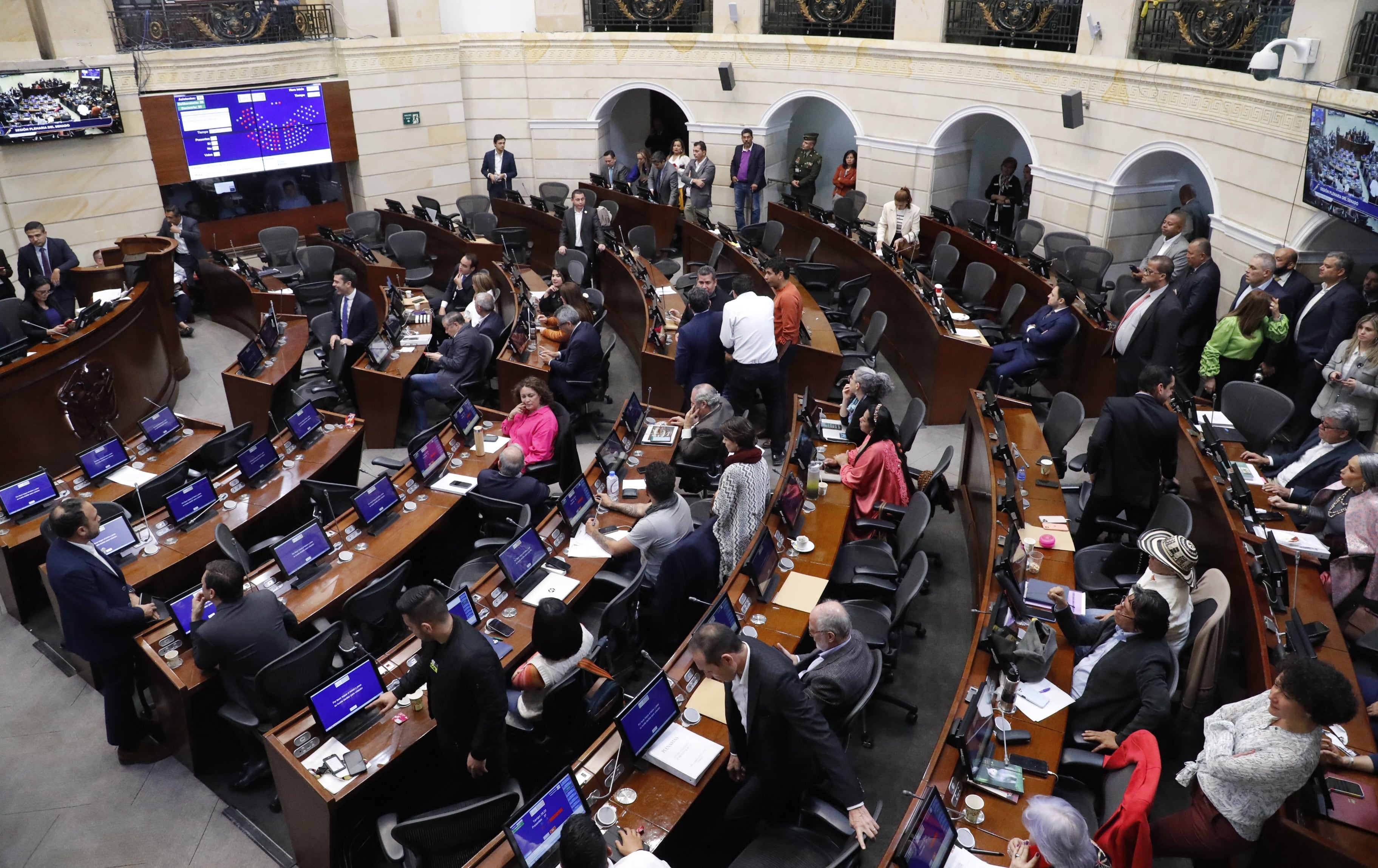 En votación del nuevo Presidente del Senado, Senado de la República
