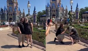 Una pareja se propuso matrimonio al mismo tiempo y el video se hizo viral.