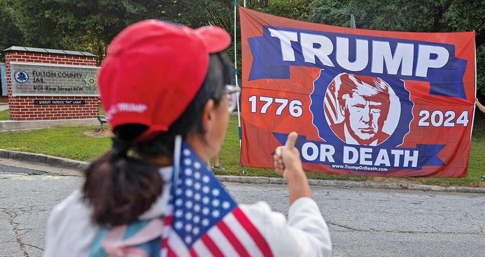 La defensa del líder republicano busca que los juicios sean lo más lejanos posible. 