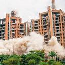 Demolición del edificio Continental Towers de Medellín.