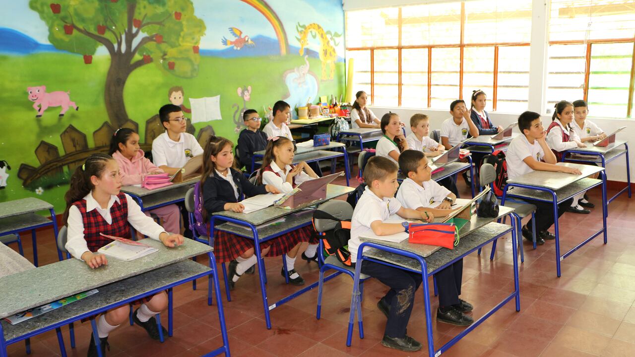 Semana Educación 52, Licorera de Caldas