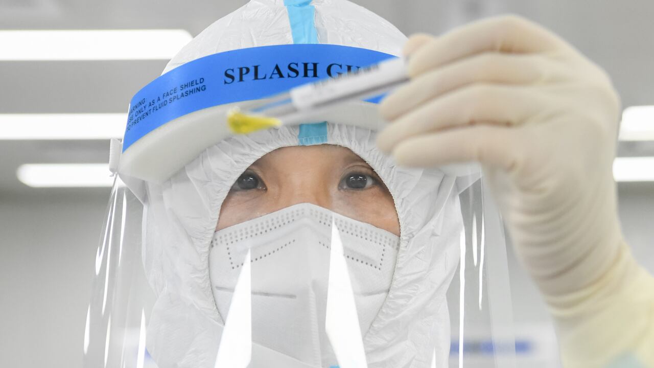 El virus está afectando a buena parte de la población del país asiático.