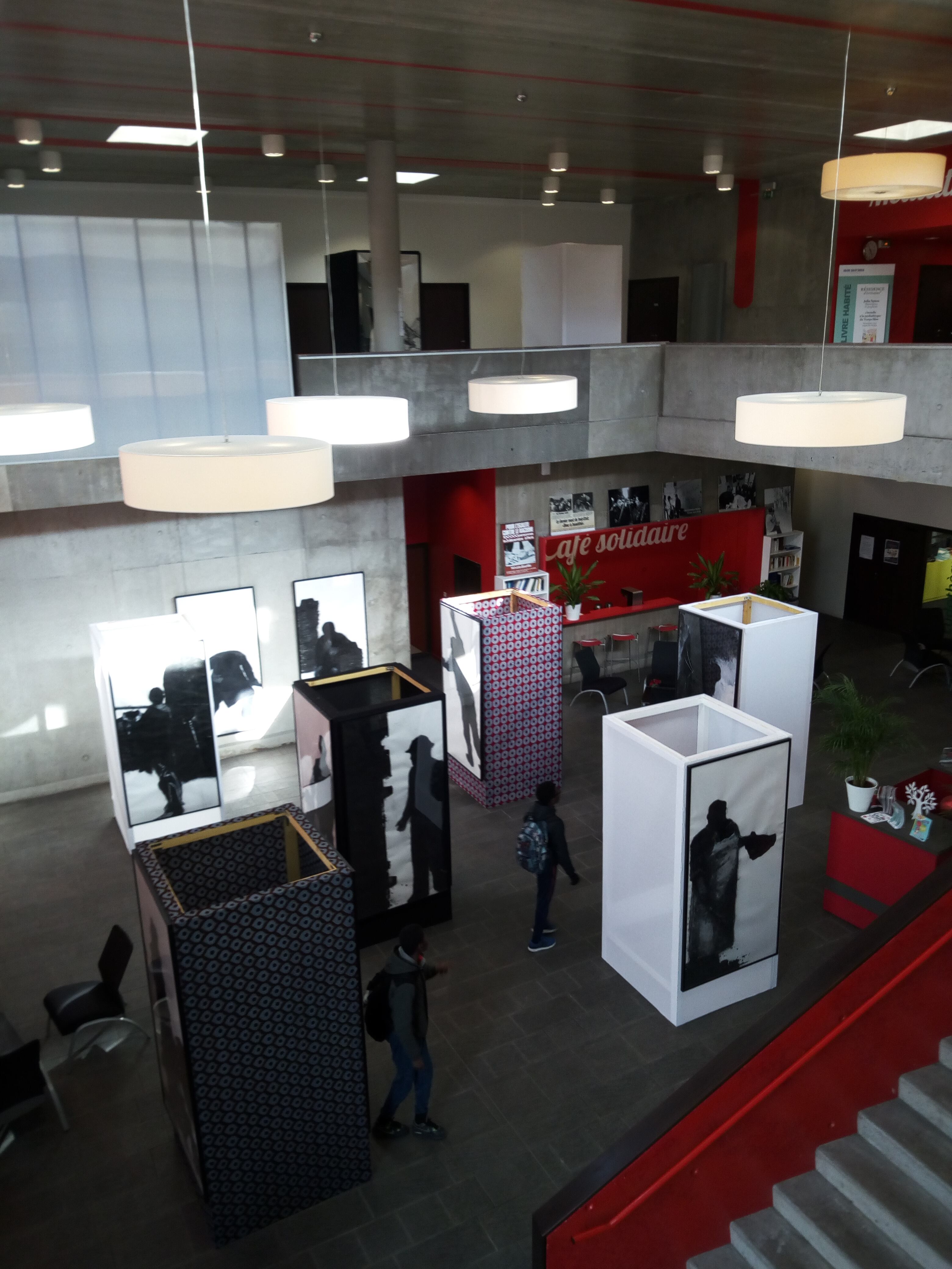 La exposición se inaugura el 20 de marzo en la Alianza Francesa de Bogotá – sede Chicó.