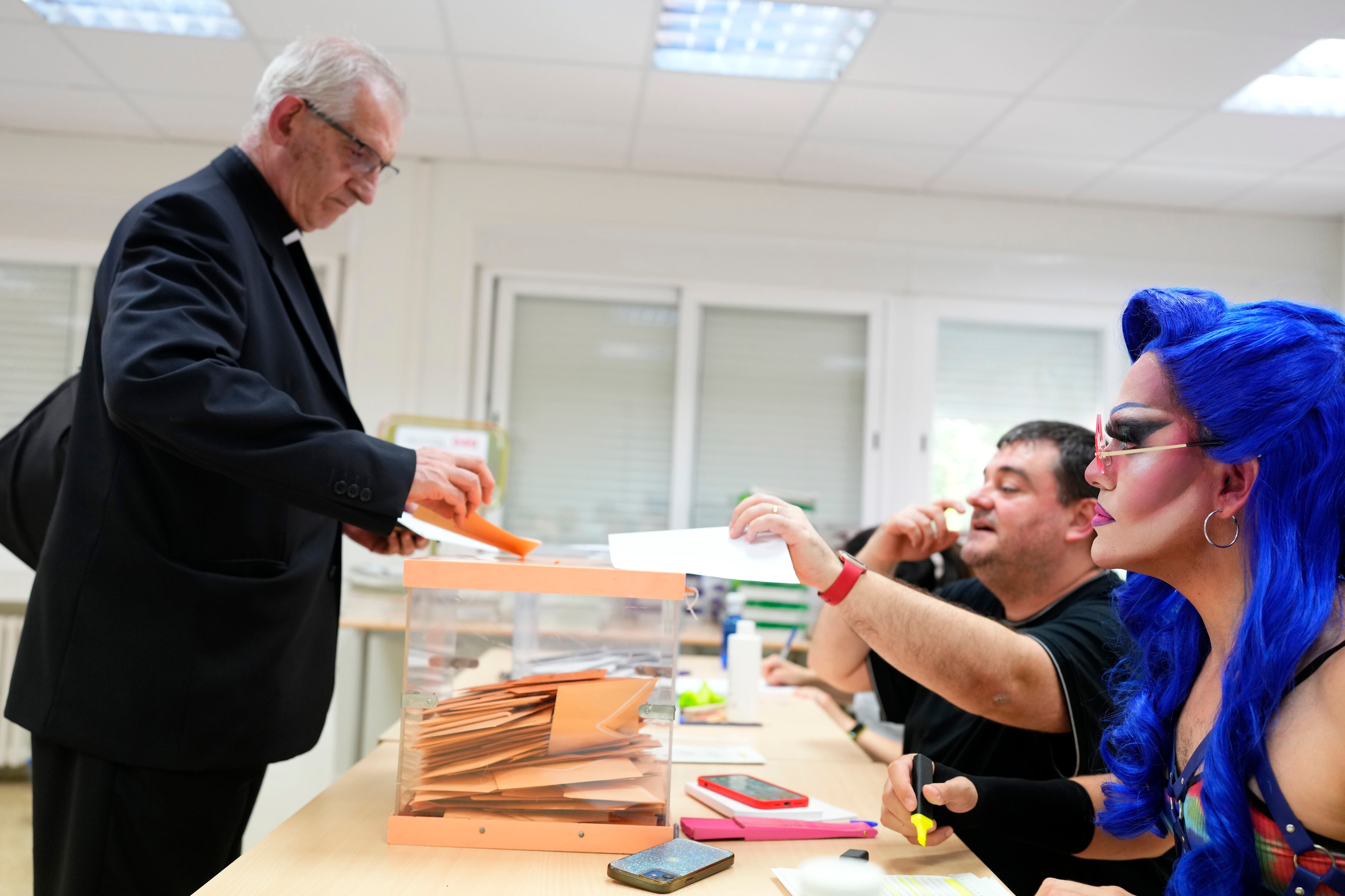 Contrastes en la jornada electoral muestran participación de todos los sectores de la sociedad.