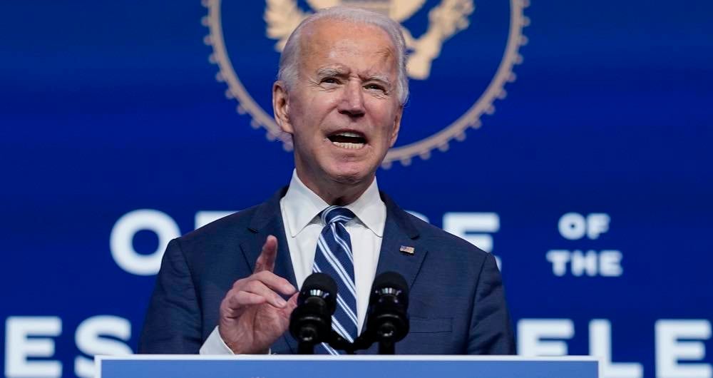 Biden entregará ayudas de hasta US$2.000 a personas afectadas por la pandemia.