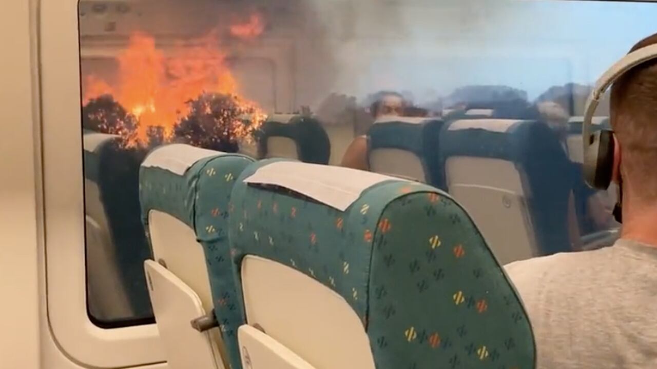 Pasajeros del tren rodeados por un incendio en España