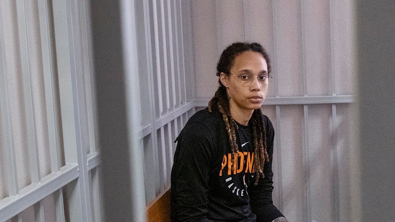 Brittney Griner fue trasladada a una "colonia penal" y sus abogados desconocen el paradero de la estrella de baloncesto de Estados Unidos.