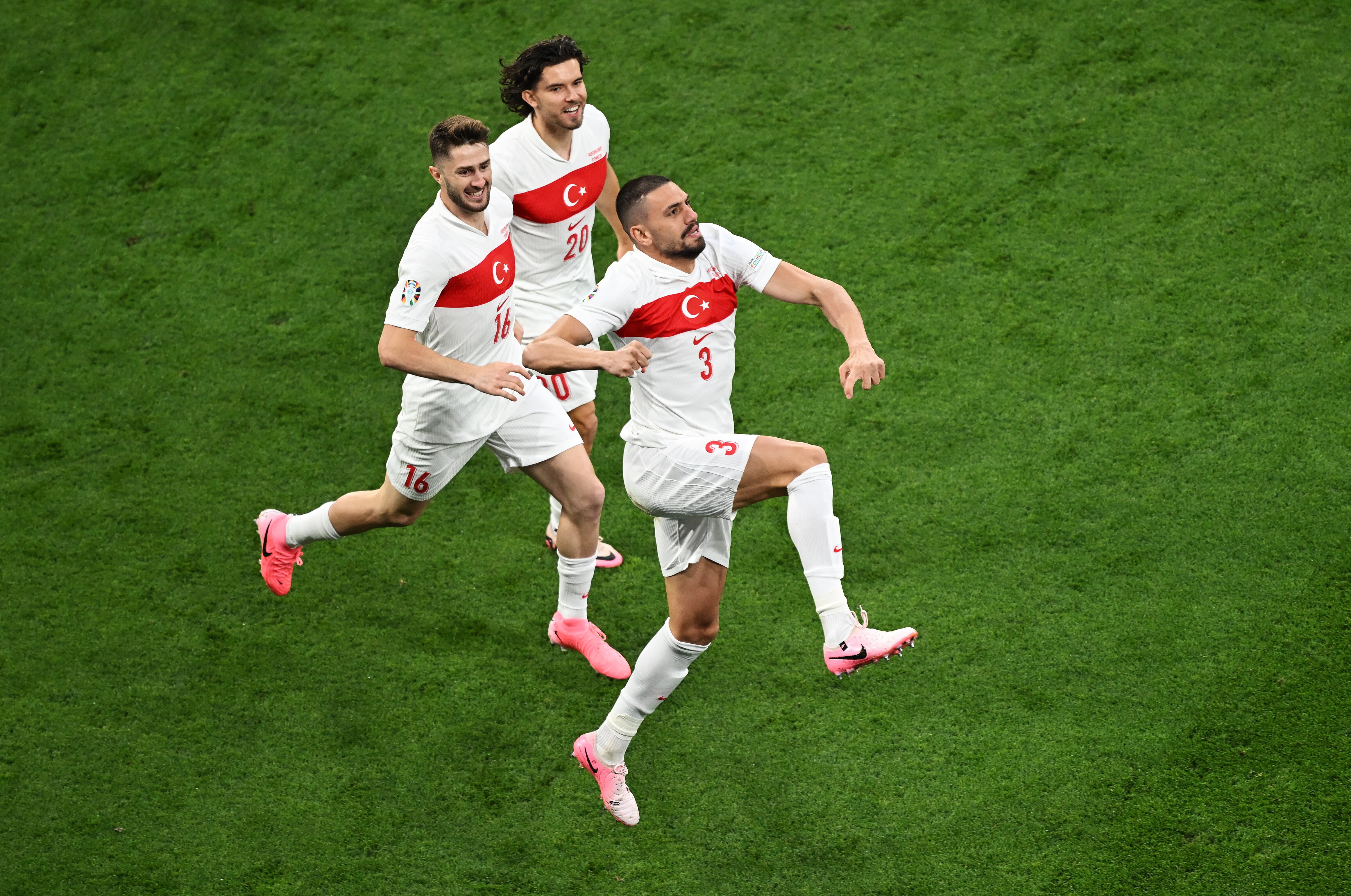 El Gobierno de Alemania ha convocado este jueves al embajador de Turquía en protesta por el gesto realizado Dermiral.