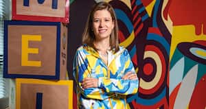 Alejandra CamachoGerente senior Marketplace Mercado Libre Colombia. Para Alejandra Camacho, el éxito de la empresa radica en tener un ADN emprendedor, y una vocación para generar entornos favorables que permitan el crecimiento de los negocios.