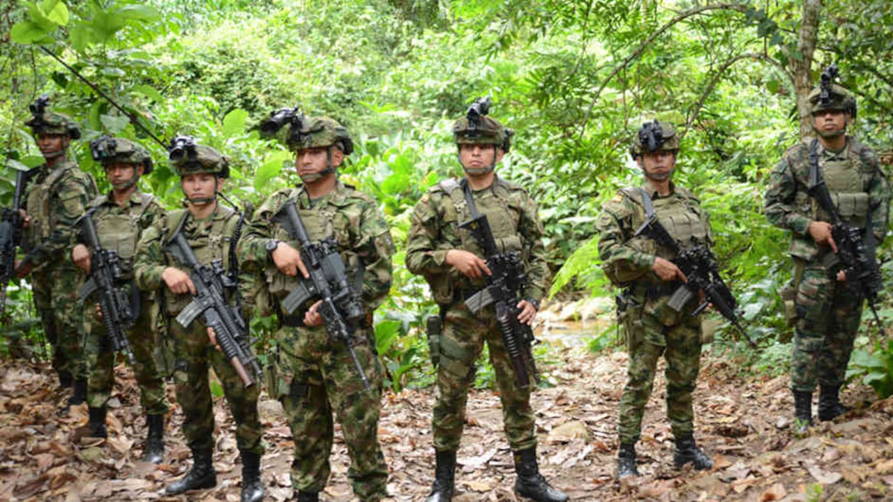 Los patrones pixelados son más efectivos que el camuflaje americano, pues engañan a los sistemas electrónicos de detección.