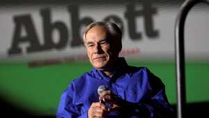 El gobernador republicano de Texas, Greg Abbott, había llamado a las víctimas "inmigrantes ilegales".