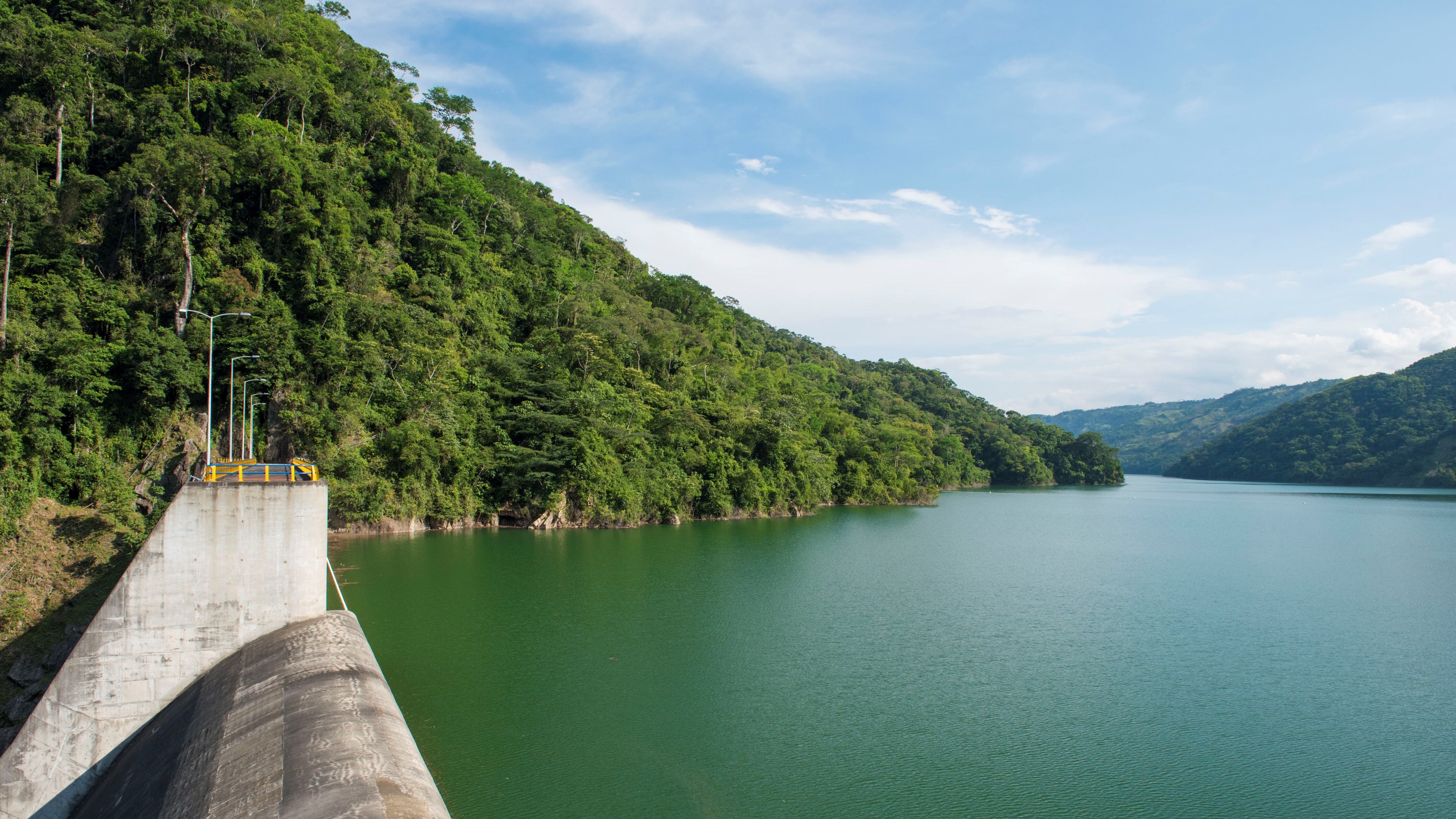 Especial Servicios Públicos, Isagen